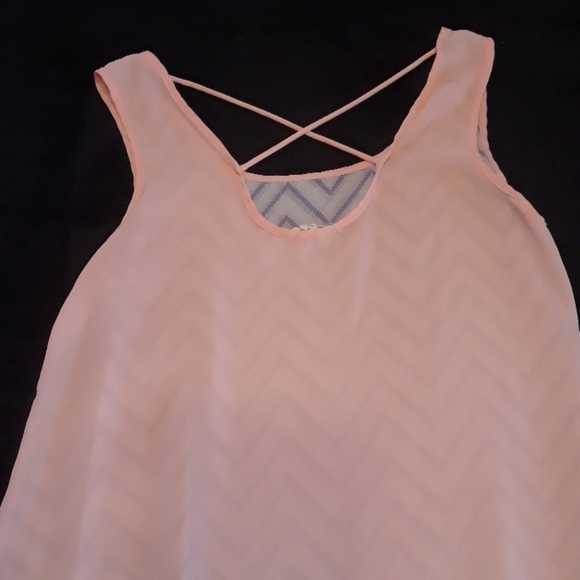 Top - Picture 2 of 2